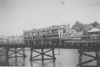 Maribrynong bridge & tram